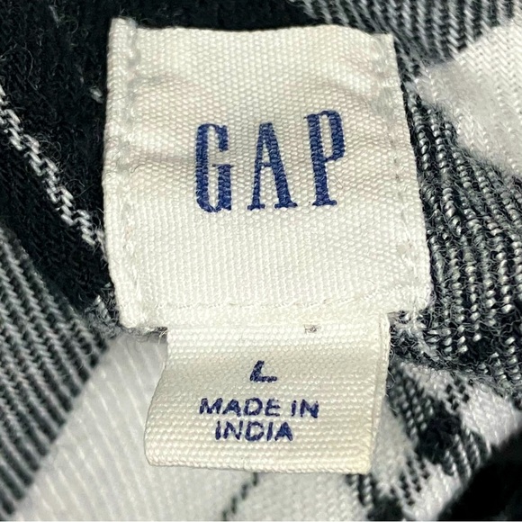 GAP Flannel Black White Gray Plaid Button-Up Shirt Women's SZ Large Long Sleeve - Picture 6 of 7